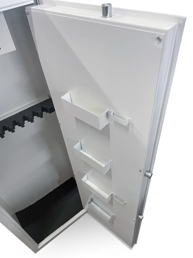 RS-8-white door.webp